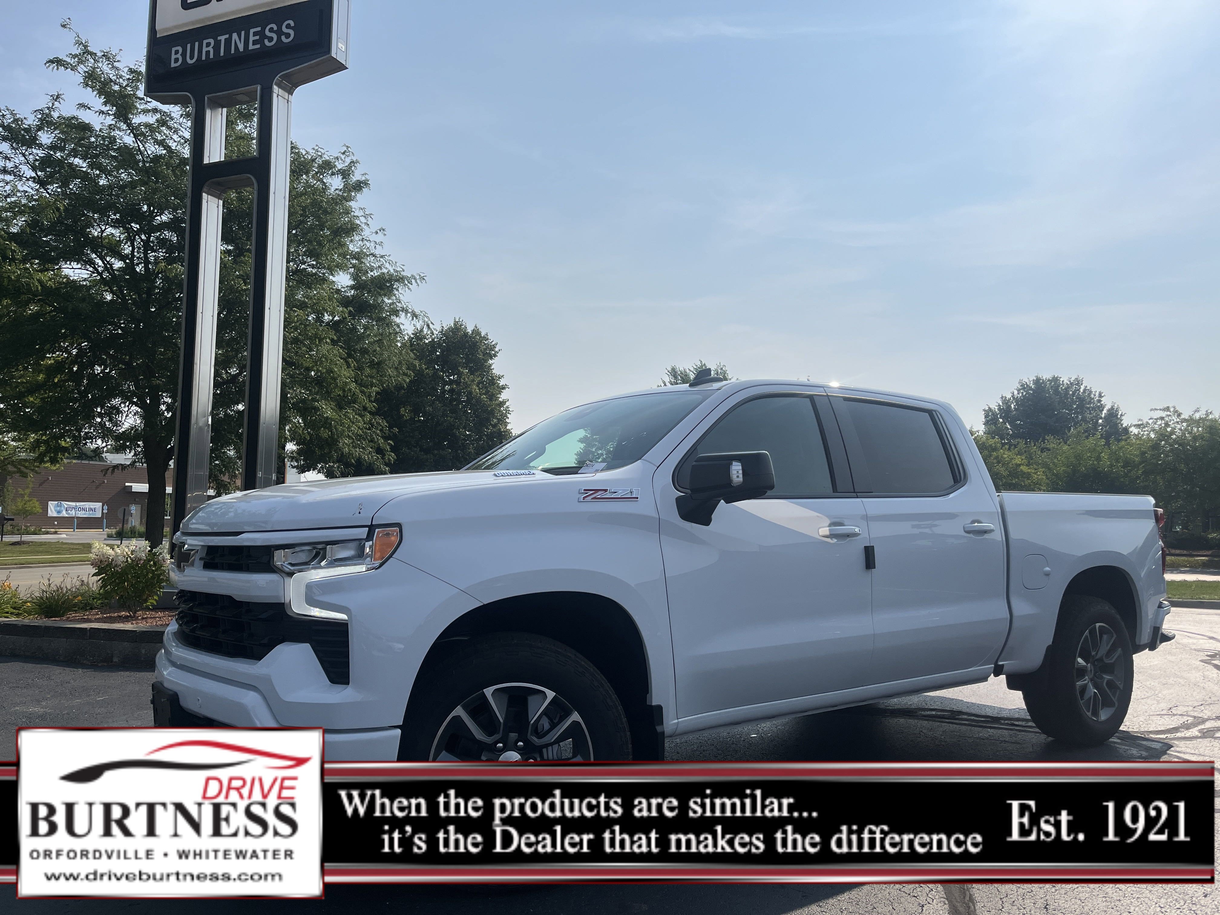 2026 Chevrolet Silverado 1500 photo 3