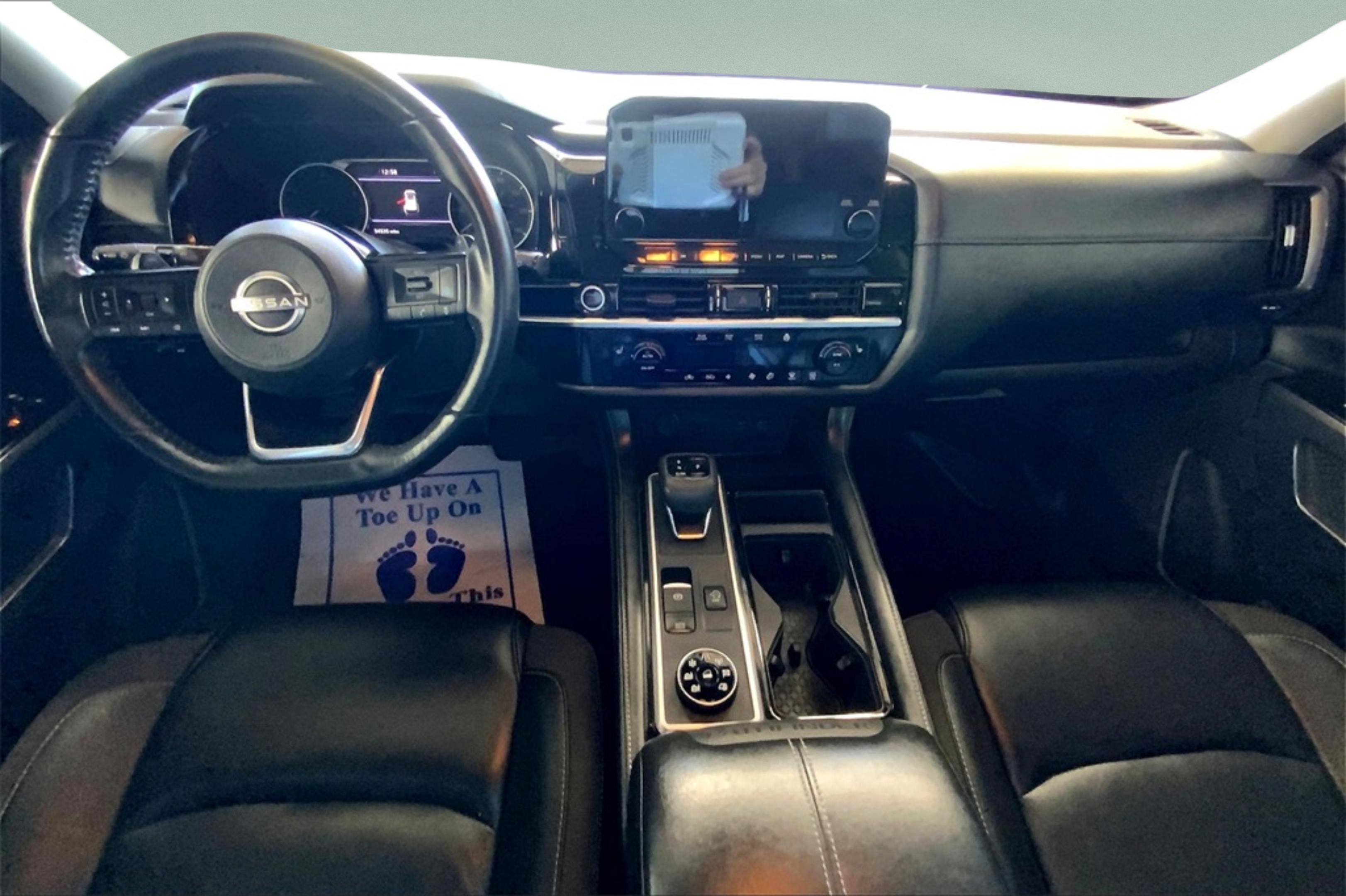 2023 Nissan Pathfinder SL photo 29