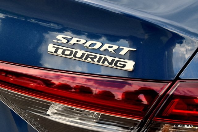 2025 Honda Civic Sport Touring photo 4