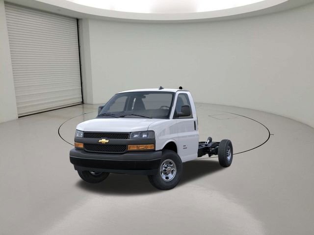 2025 Chevrolet Express Cutaway 3500 photo 8
