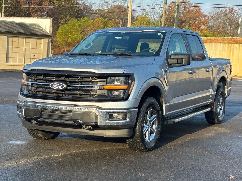 2025 Ford F-150 XLT's photo