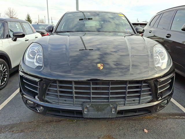2017 Porsche Macan Base's photo