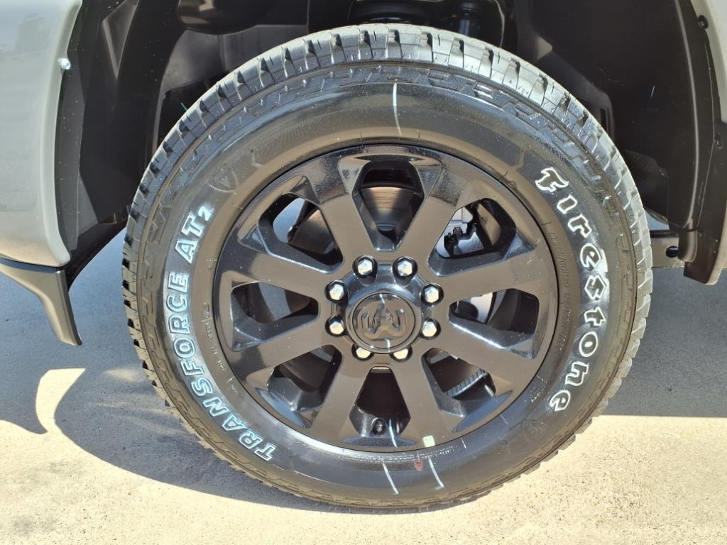 2025 Ram 2500 Big Horn photo 9