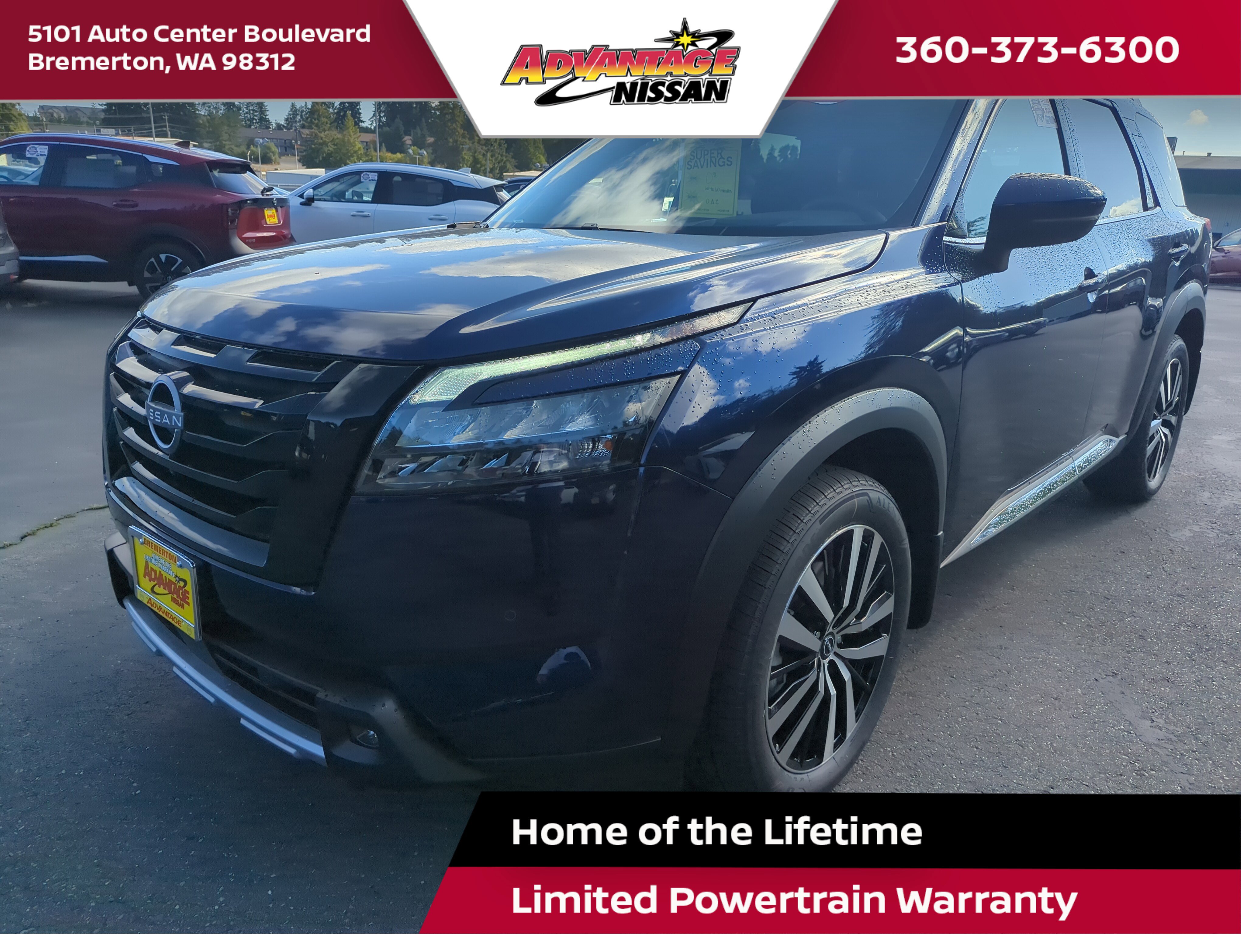 2025 Nissan Pathfinder Platinum's photo