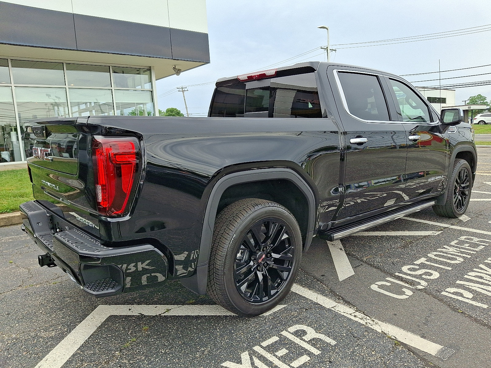 2025 Gmc Sierra 1500 Denali photo 3