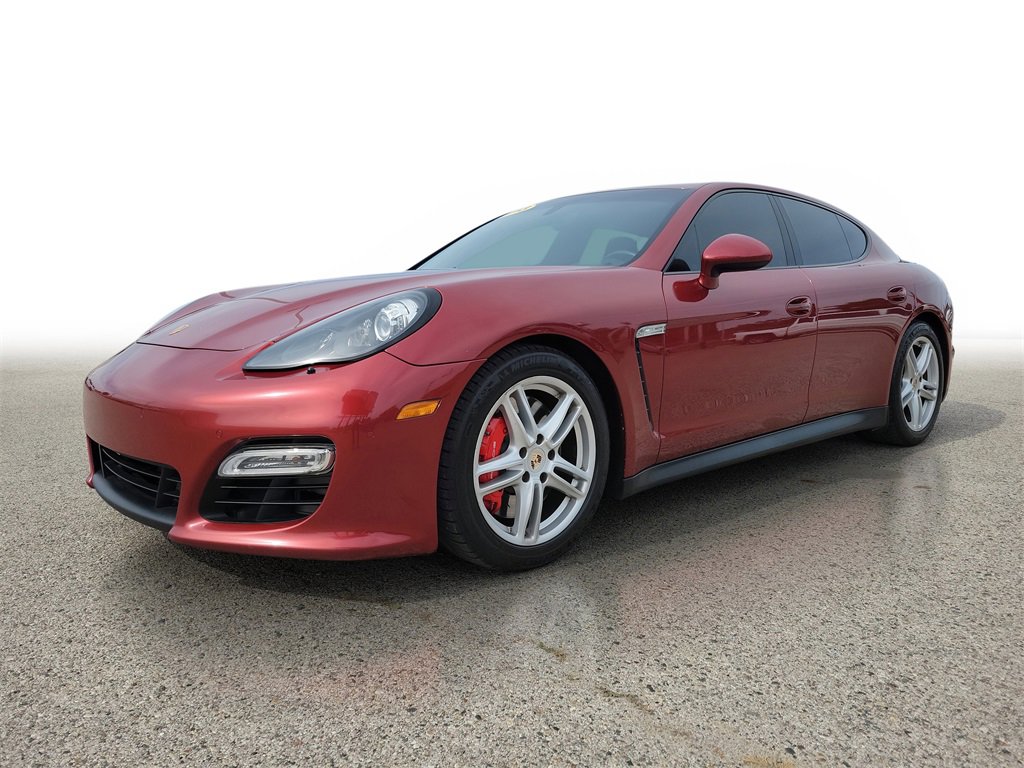 2013 Porsche Panamera GTS photo 3