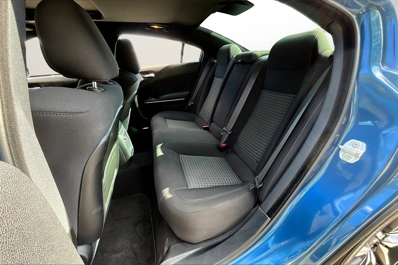 2023 Dodge Charger R/T photo 19