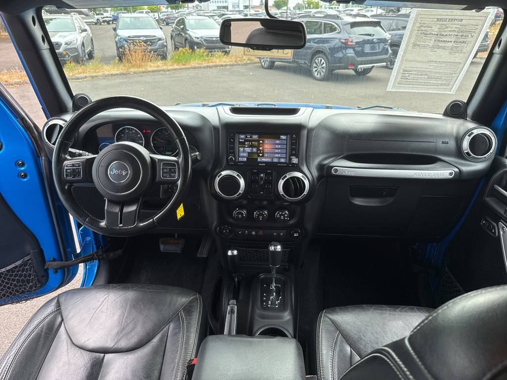 2014 Jeep Wrangler Unlimited Rubicon photo 24