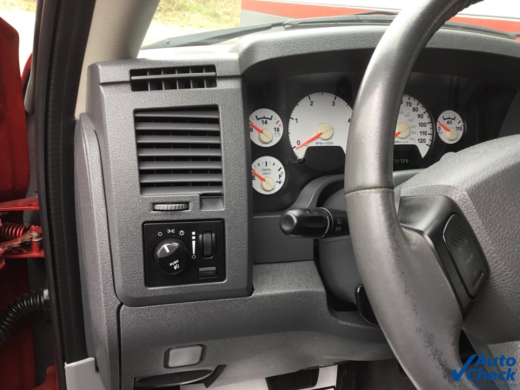 2006 Dodge Ram SLT photo 29
