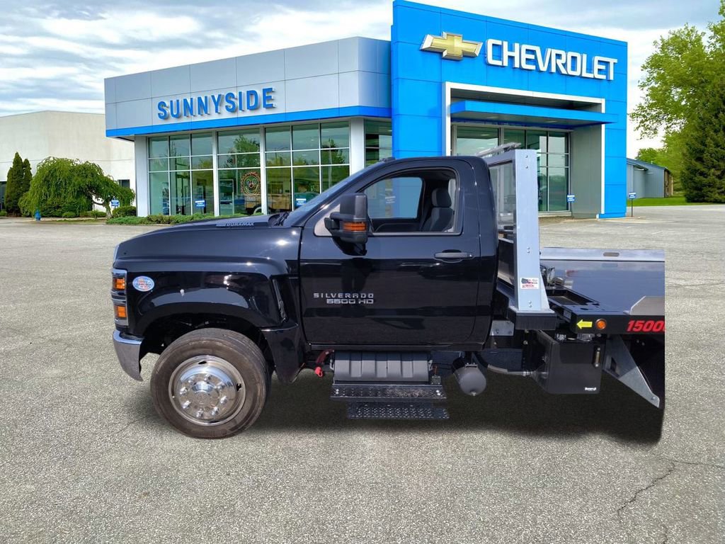 2023 Chevrolet Silverado 6500HD Work Truck photo 2