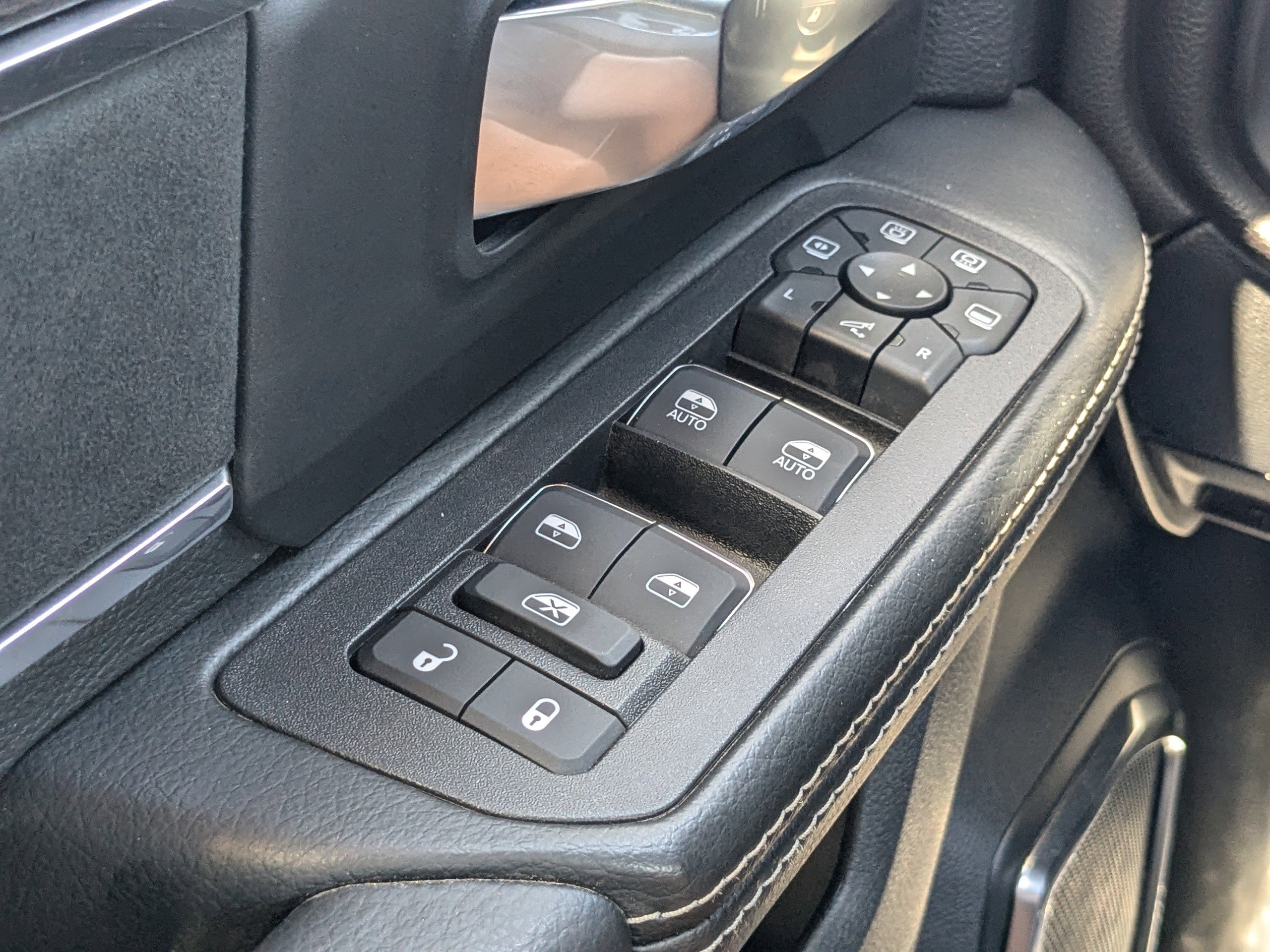2025 Ram 2500 Laramie photo 21