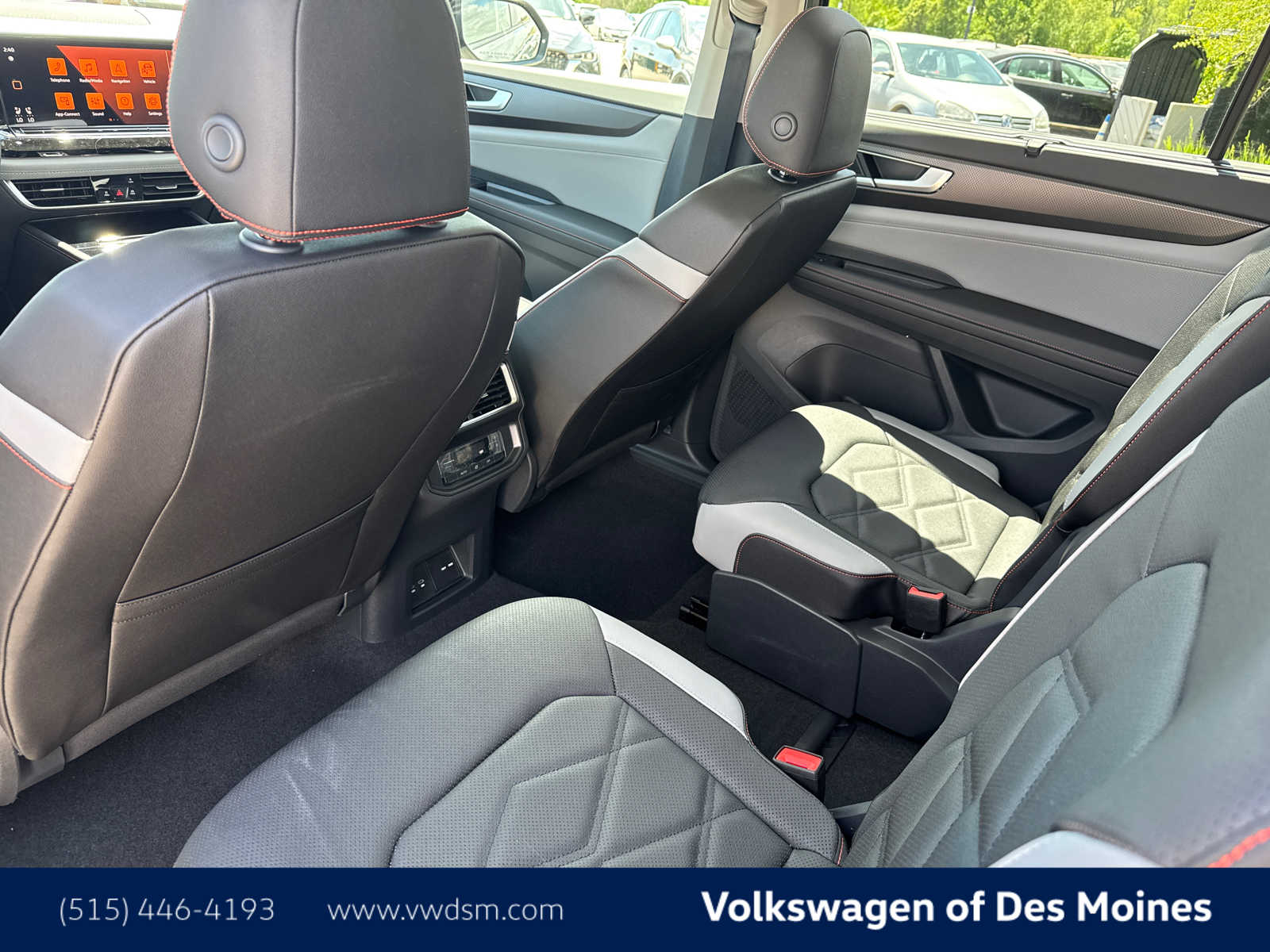 2025 Volkswagen Atlas Peak Edition SE photo 13