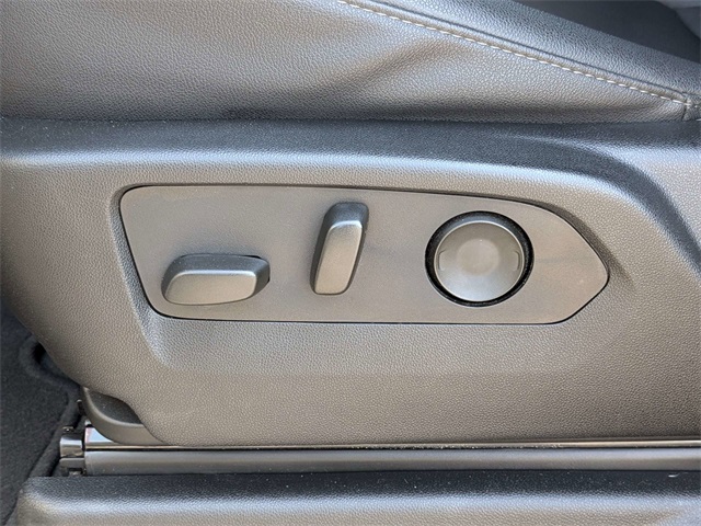 2023 Chevrolet Tahoe LT photo 23