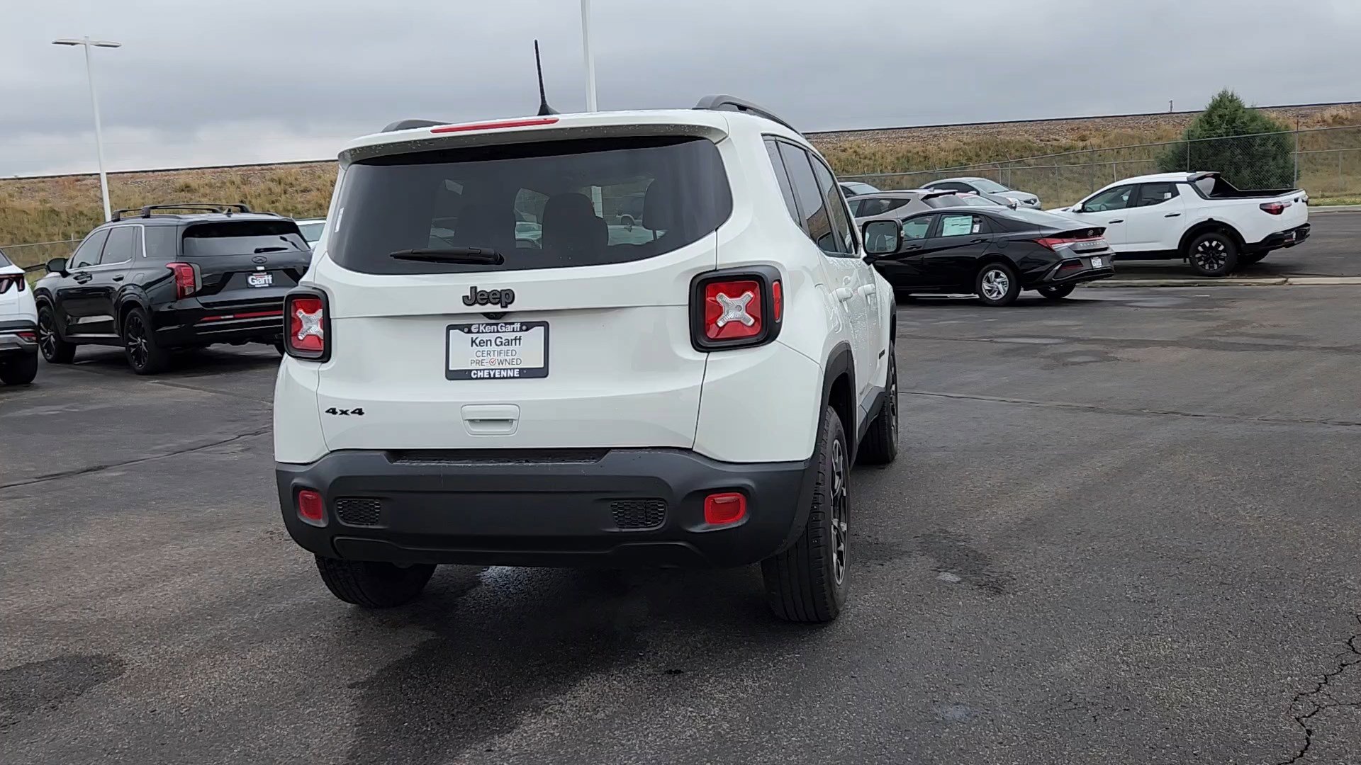 2023 Jeep Renegade Latitude Upland photo 3