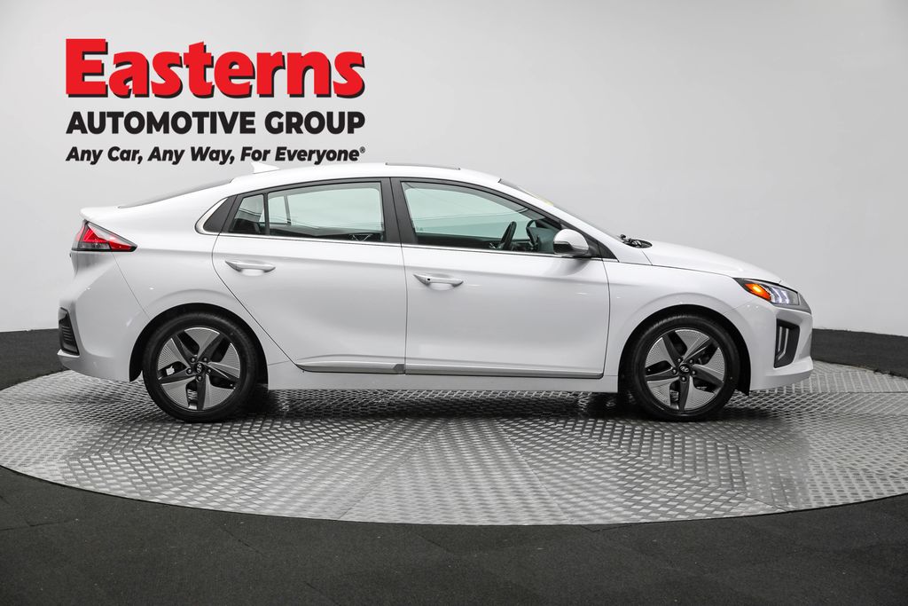 2022 Hyundai Ioniq Limited photo 4