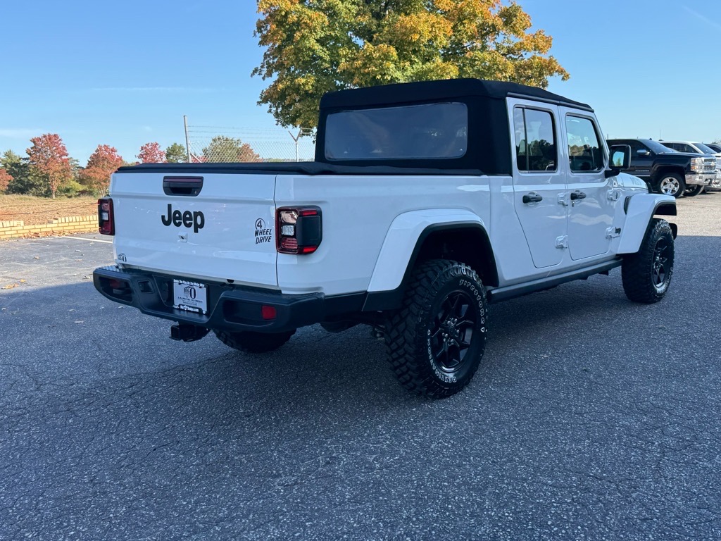 2024 Jeep Gladiator Sport photo 3