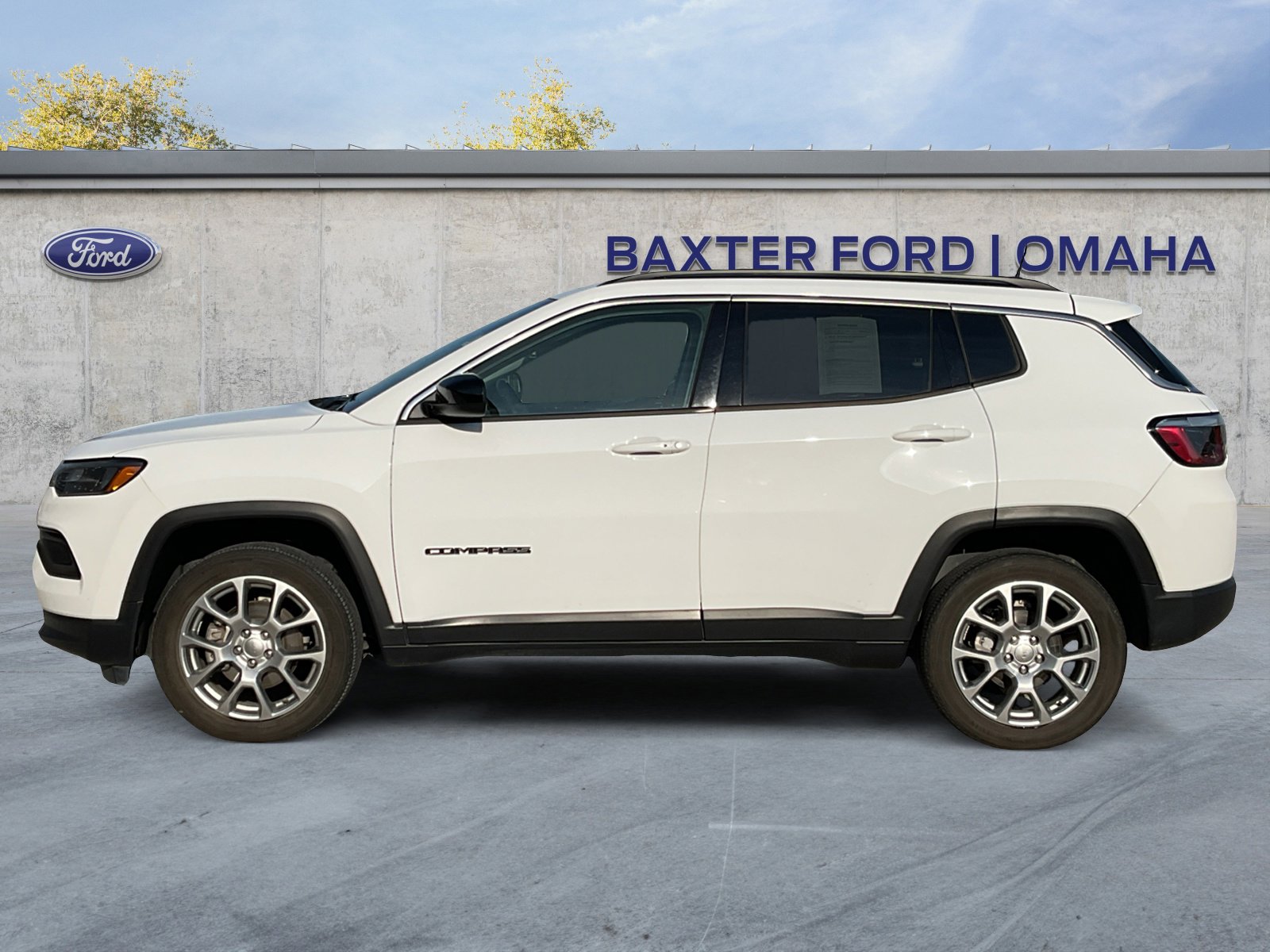 2022 Jeep Compass Latitude Lux photo 5