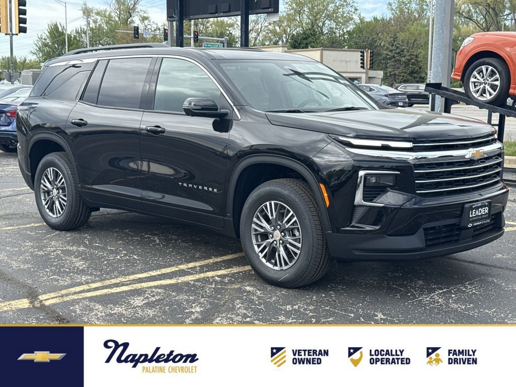 2025 Chevrolet Traverse LT's photo