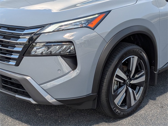 2024 Nissan Rogue SL photo 9