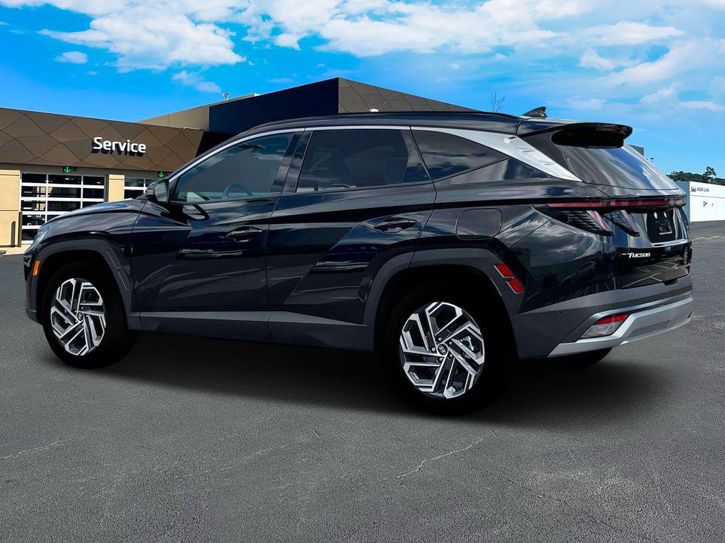2025 Hyundai Tucson Hybrid Limited photo 4