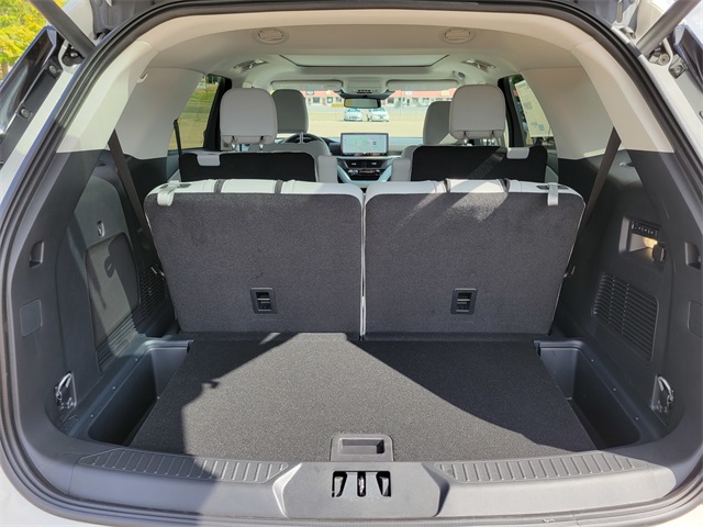 2025 Ford Explorer Platinum photo 16