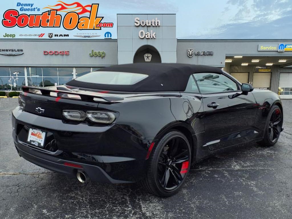 2023 Chevrolet Camaro 2LT photo 3