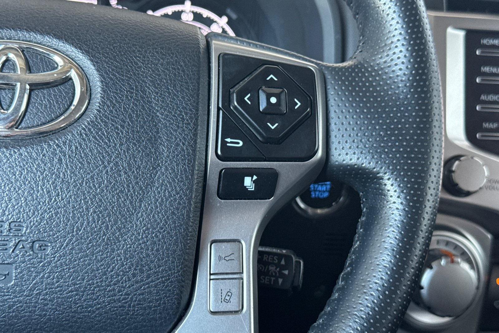 2024 Toyota 4Runner SR5 Premium photo 28