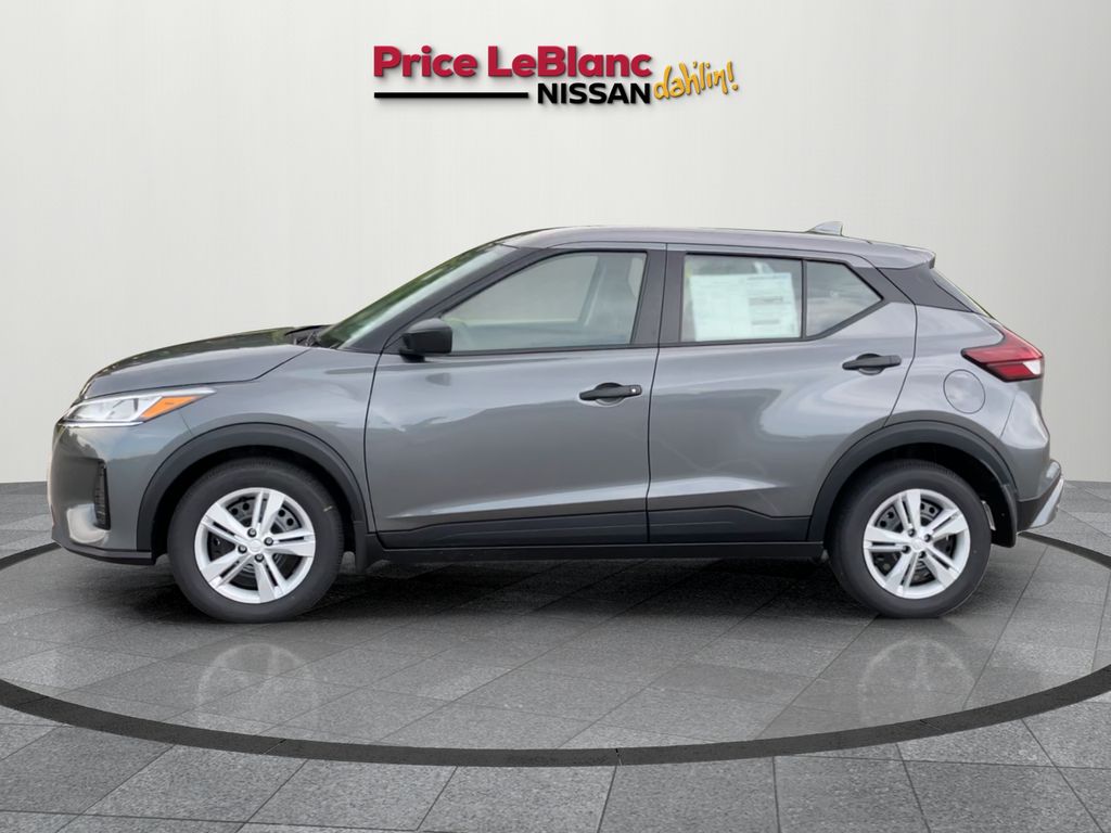 2025 Nissan Kicks Play S photo 3