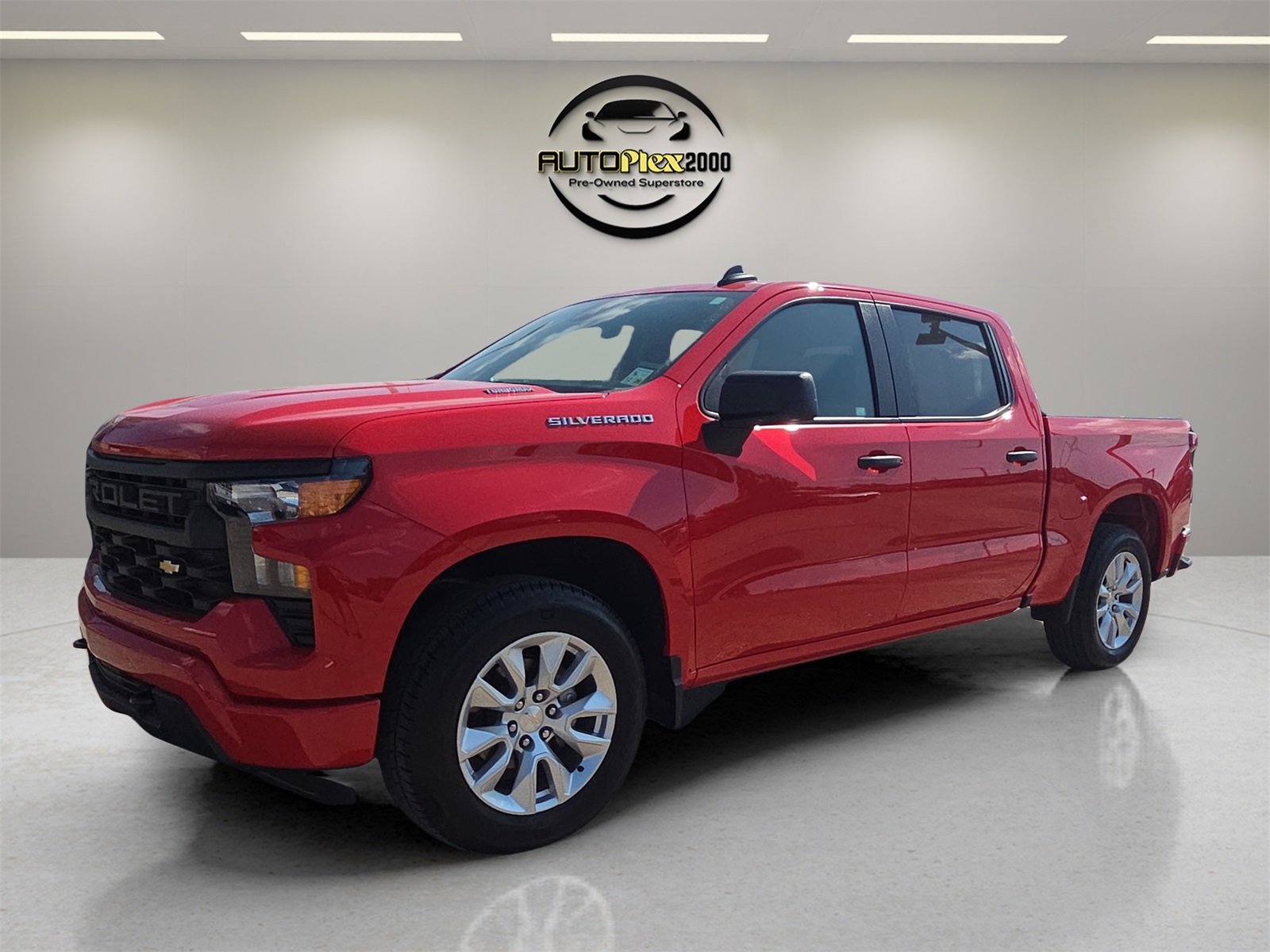 2024 Chevrolet Silverado 1500 Custom photo 3