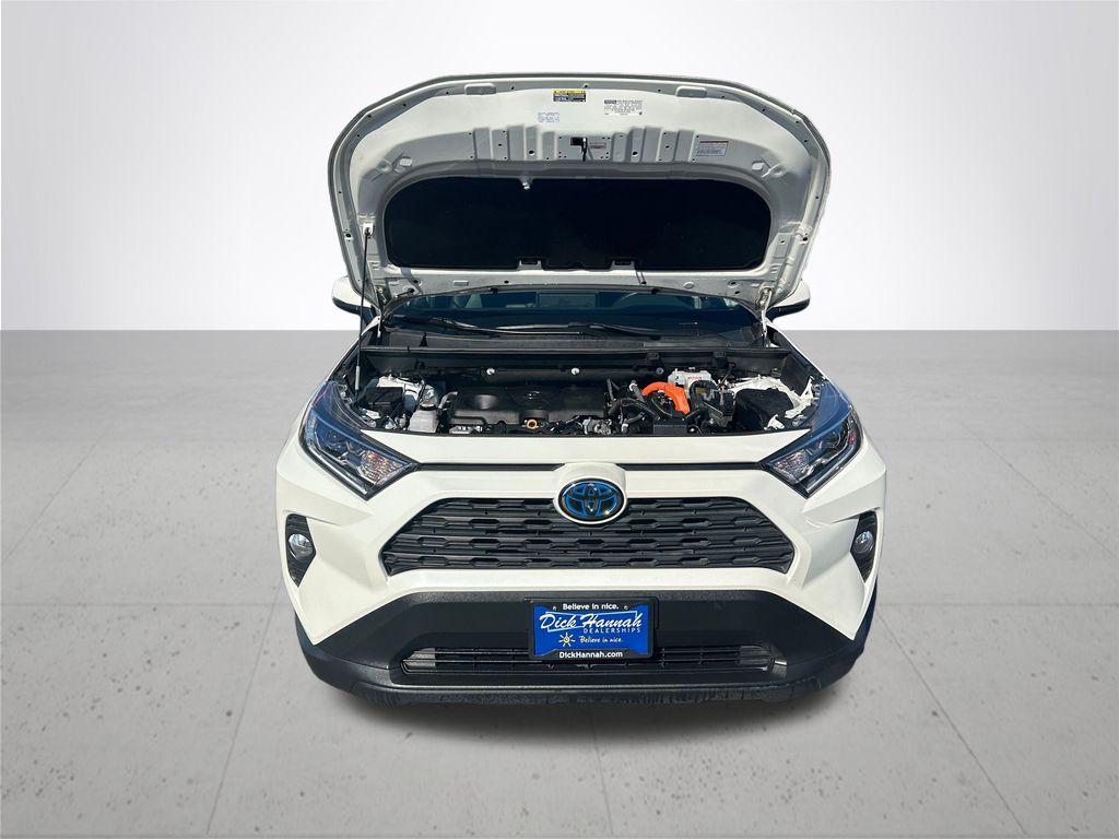 2021 Toyota RAV4 Hybrid XLE Premium photo 4