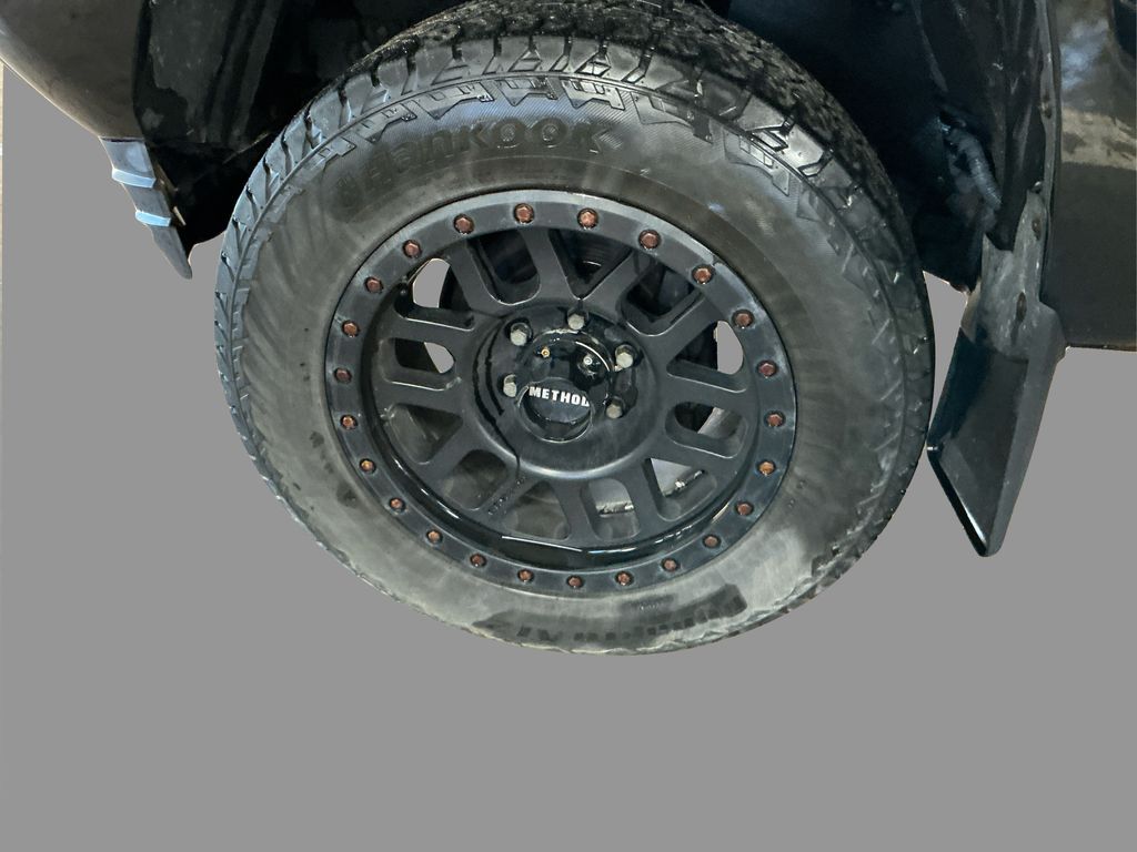 2018 Toyota Tacoma SR photo 17