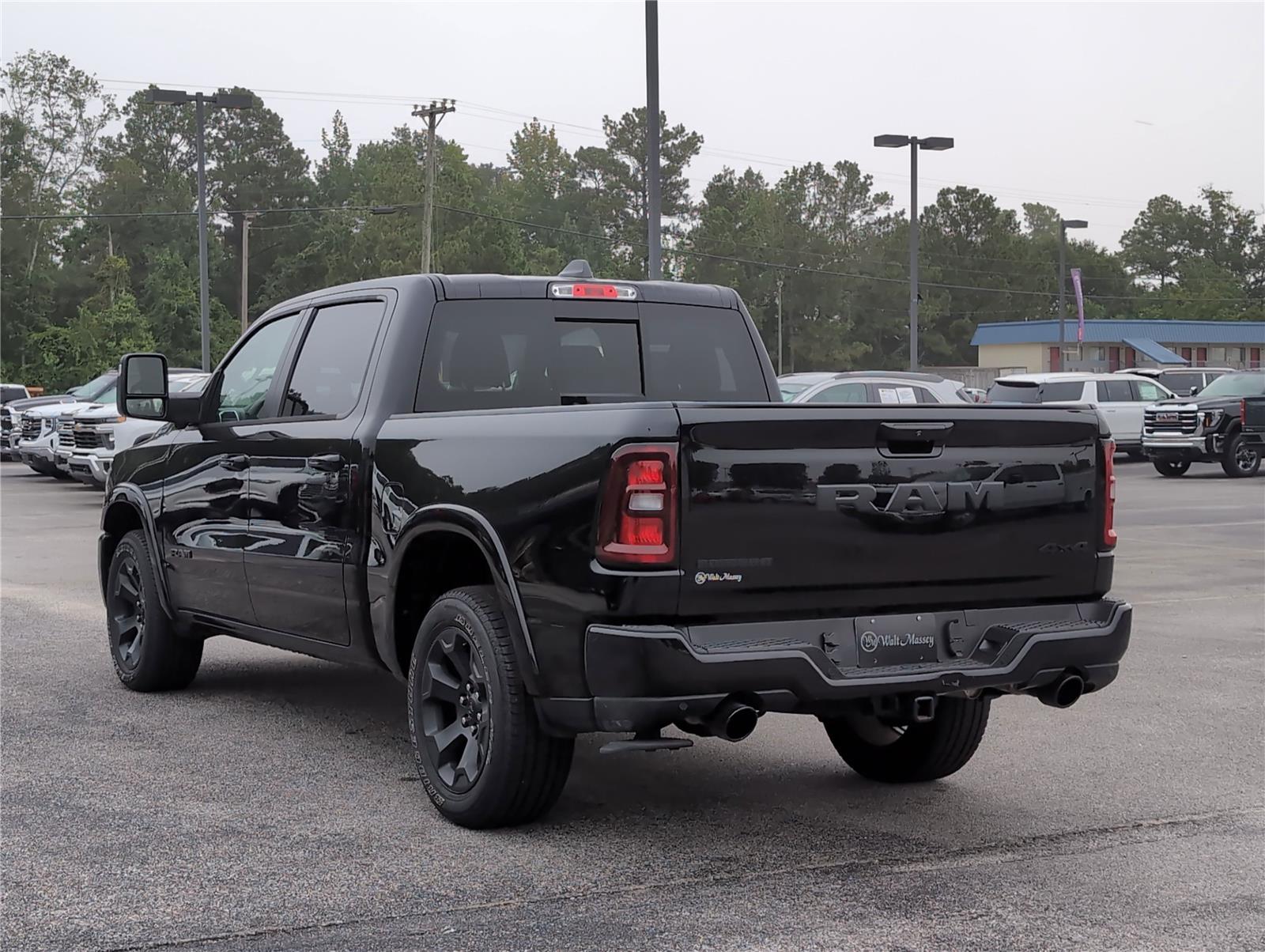 2025 Ram 1500 Big Horn photo 3