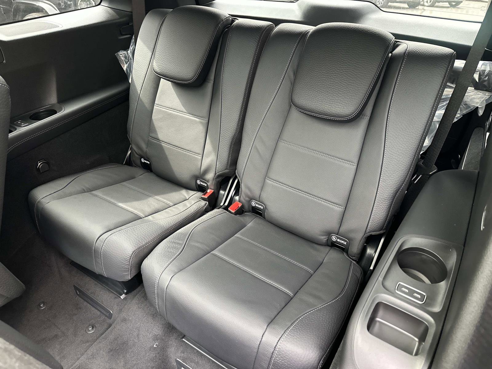 2026 Mercedes Benz GLS 450 4MATIC photo 10