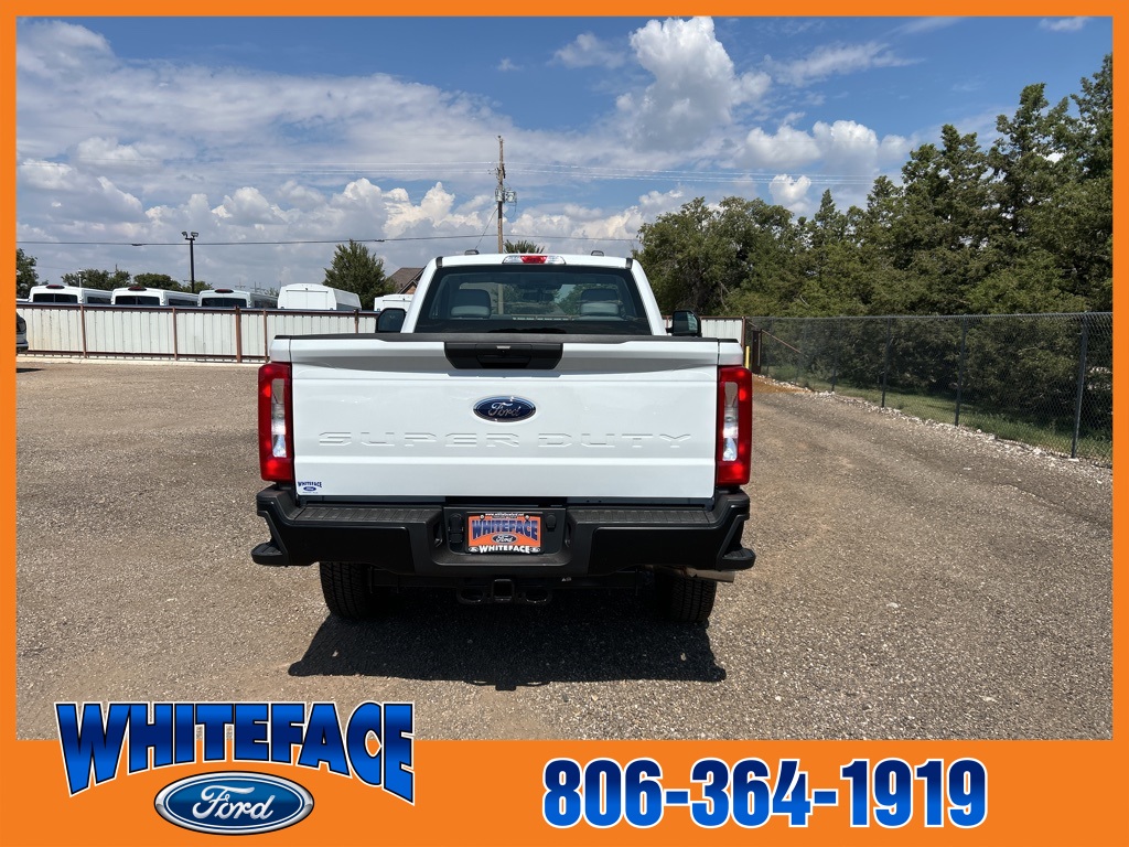 2025 Ford F-350 photo 3