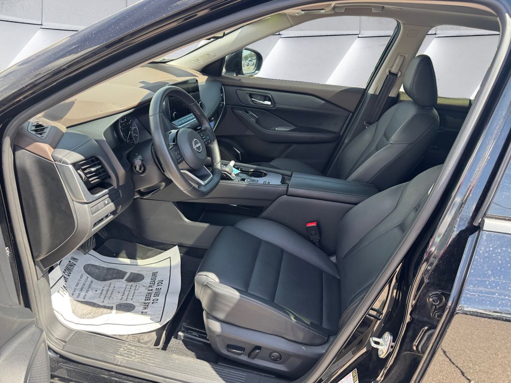 2023 Nissan Rogue SL photo 7