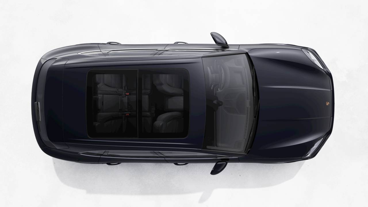 2026 Porsche Cayenne photo 2