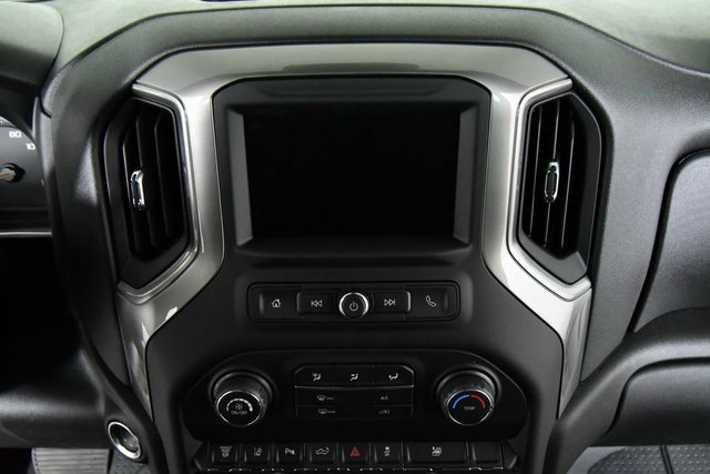 2026 Chevrolet Silverado 2500HD Custom photo 3