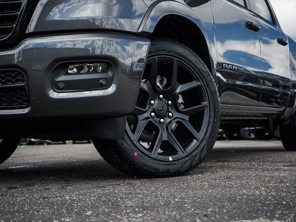 2025 Ram 1500 Laramie photo 2
