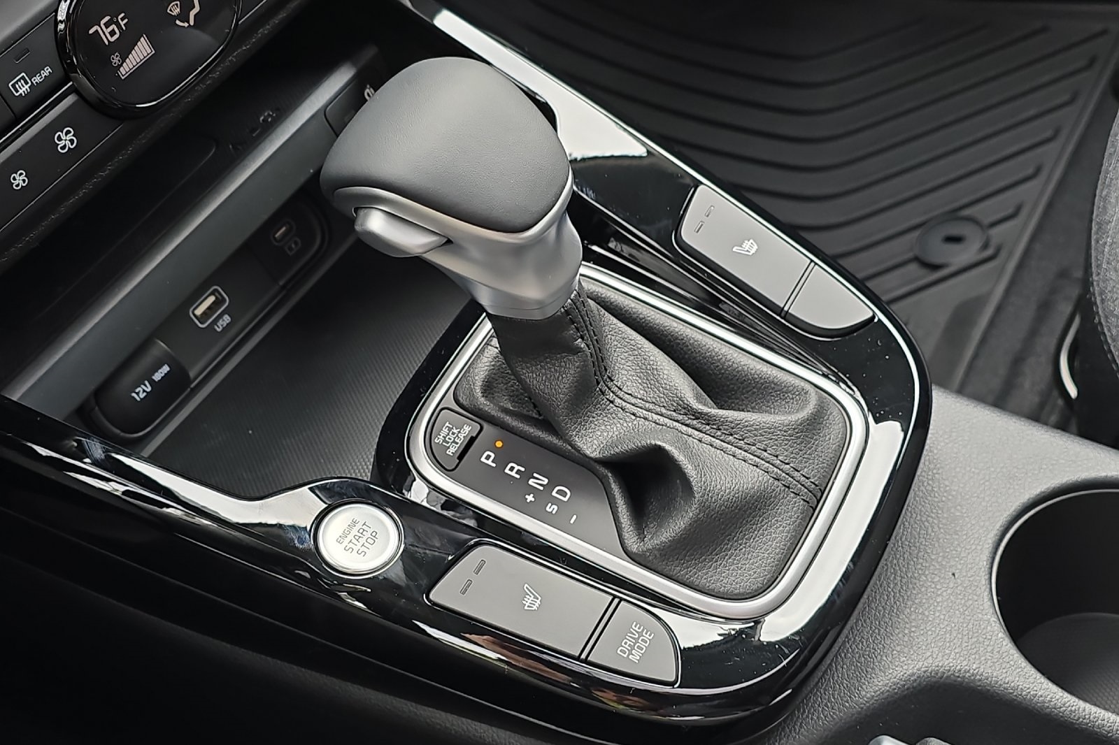 2025 Kia Soul EX photo 18