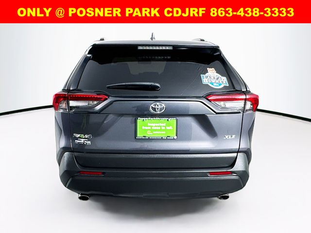 2022 Toyota RAV4 XLE photo 6