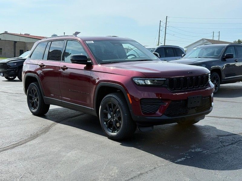 2025 Jeep Grand Cherokee Altitude X photo 2