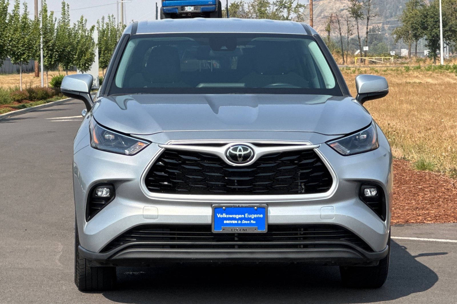 2024 Toyota Highlander LE photo 7