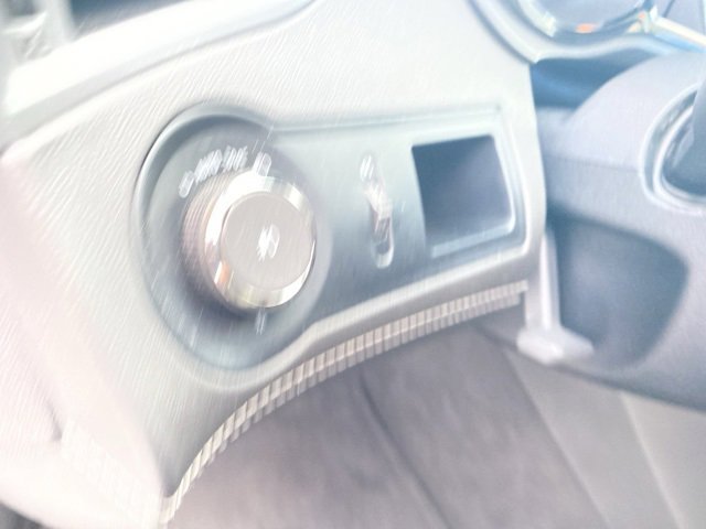2013 Buick LaCrosse Leather photo 15