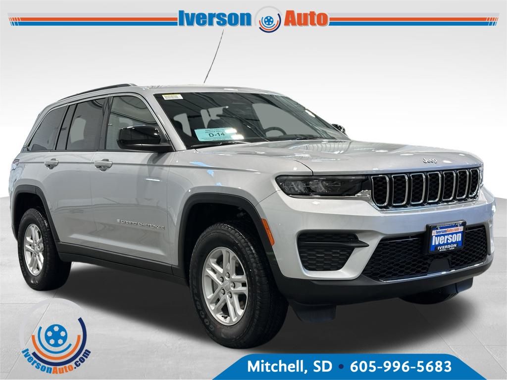 2025 Jeep Grand Cherokee Laredo