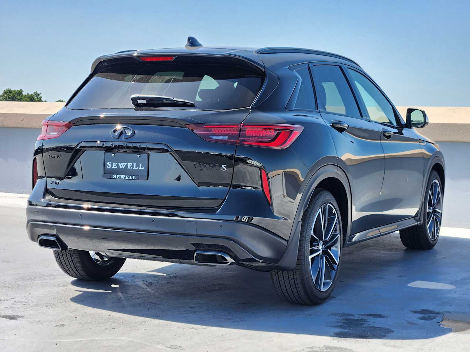 2025 Infiniti QX50 SPORT AWD photo 3