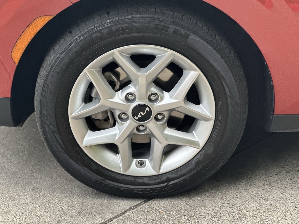 2023 Kia Soul LX photo 10