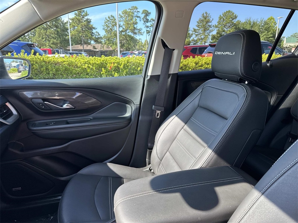 2024 Gmc Terrain Denali photo 10