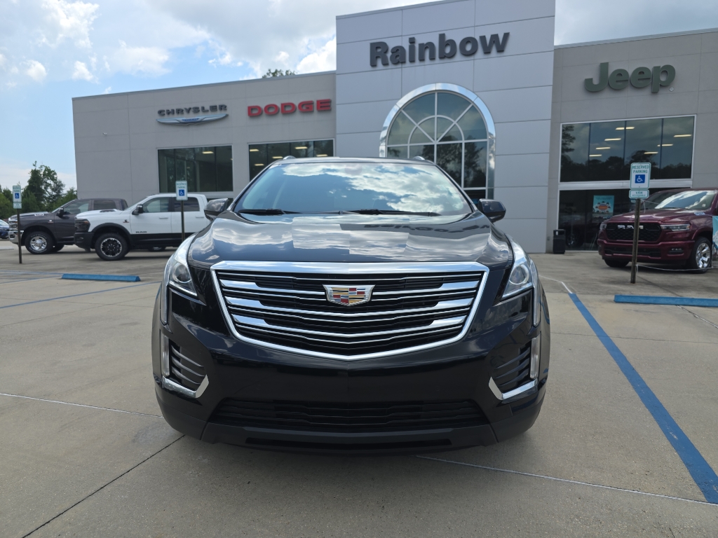 2019 Cadillac XT5 Luxury photo 2