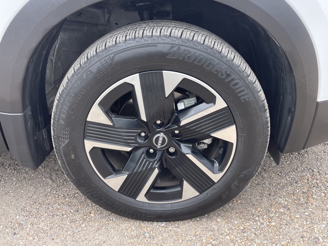2025 Nissan Kicks SV photo 8