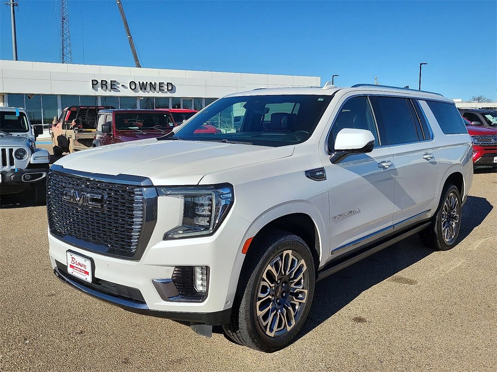 2023 Gmc Yukon XL Denali Ultimate photo 3